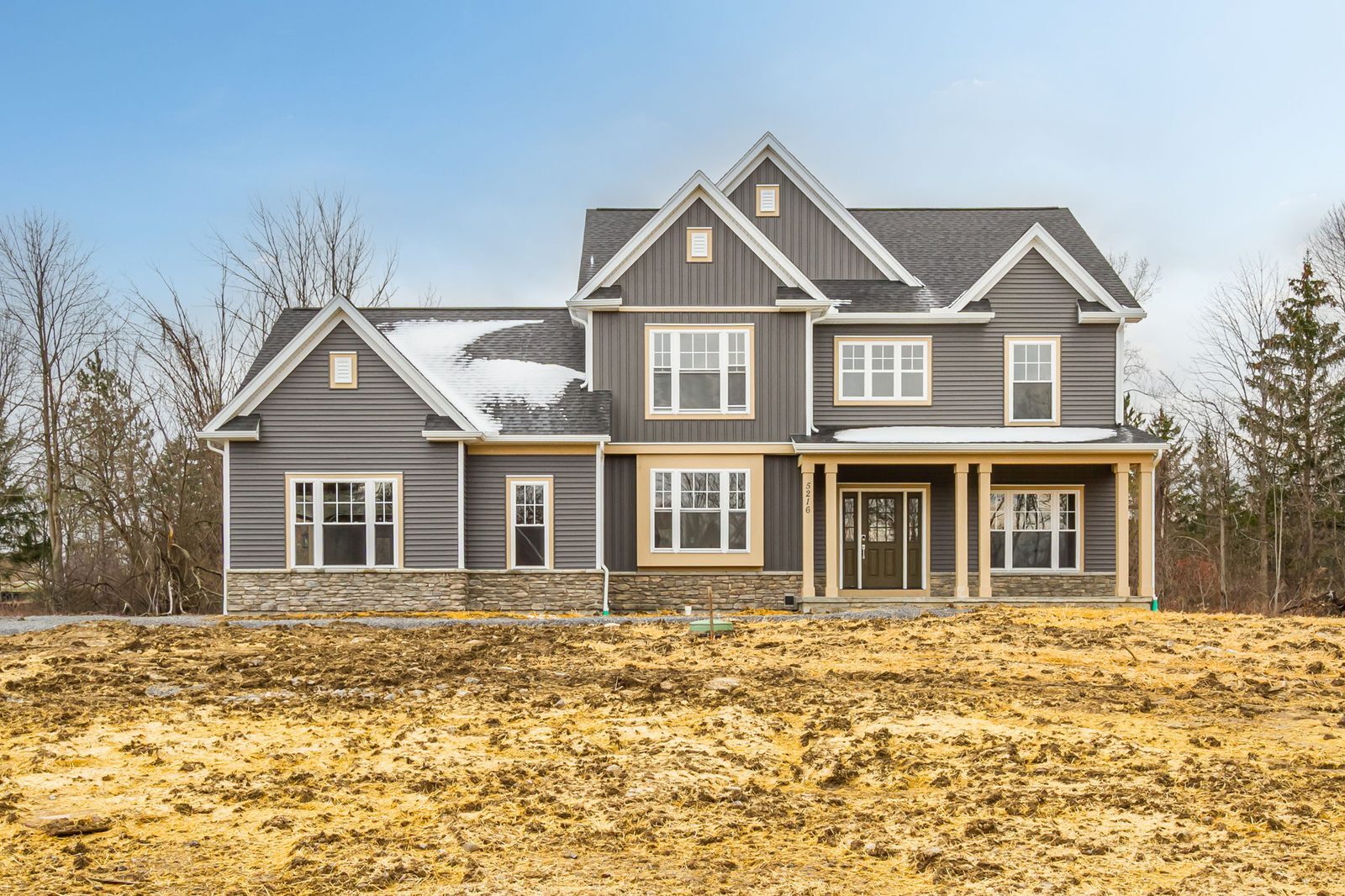 A two-storey in Canandaigua, Canandaigua, NY
