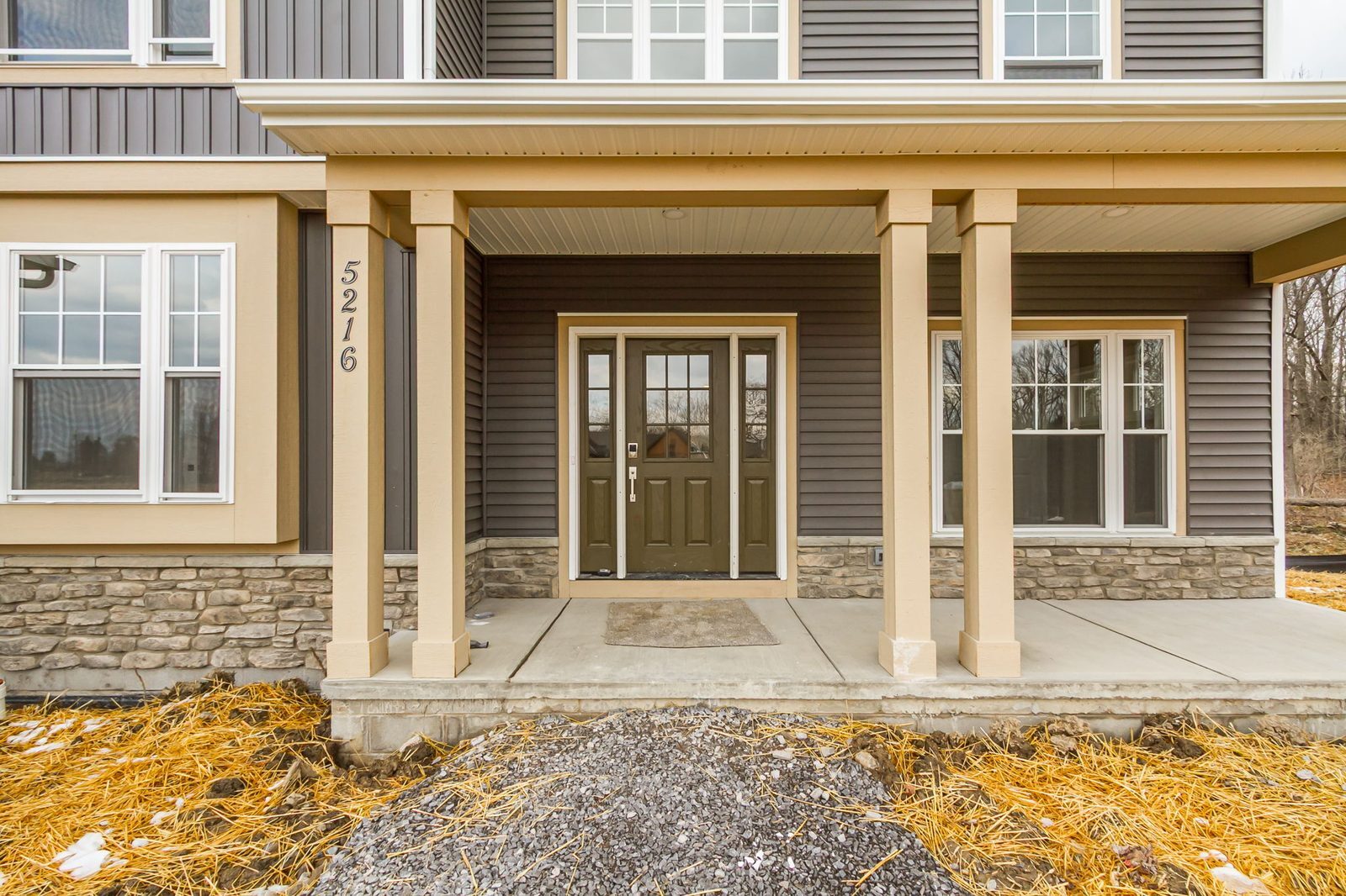 A two-storey in Canandaigua, Canandaigua, NY