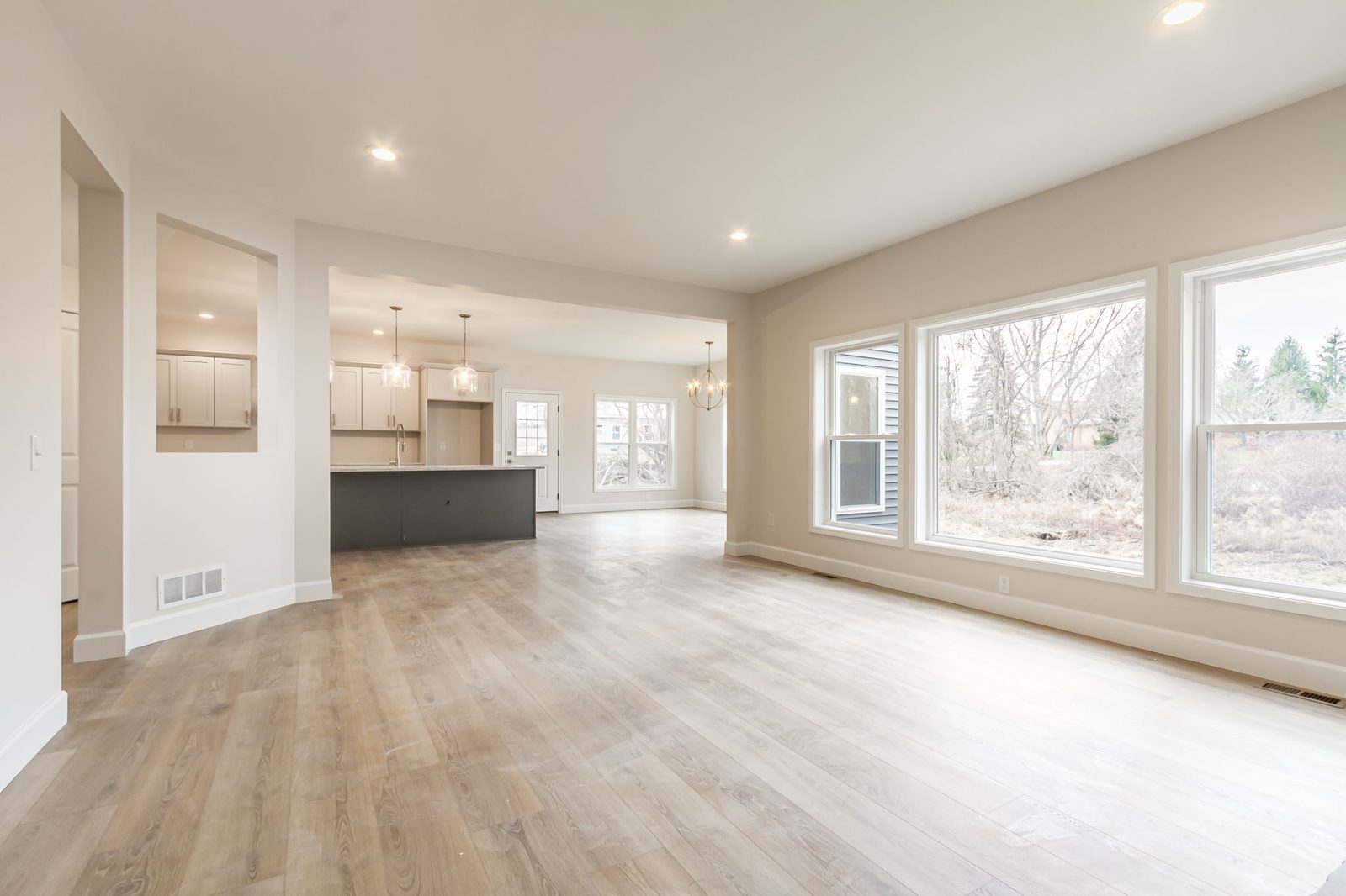 A two-storey in Canandaigua, Canandaigua, NY
